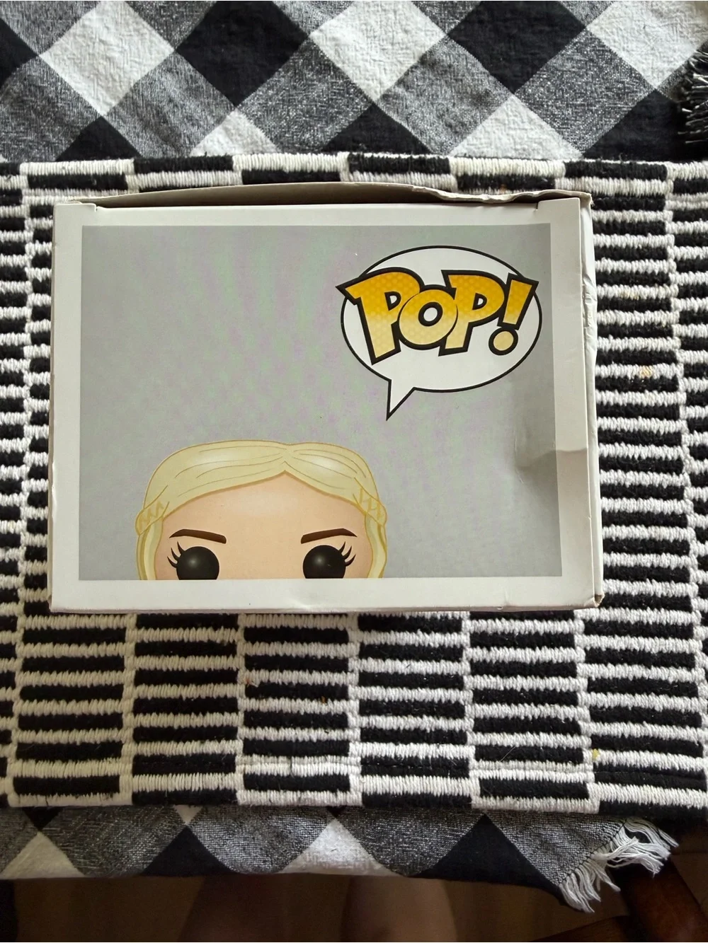Funko pop Daenerys Targaryen Vinyl Figure - Blonde, Black, White - Picture 5 of 6